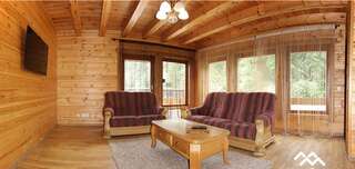 Дома для отпуска Berghaus Буковель Дом для отпуска-20